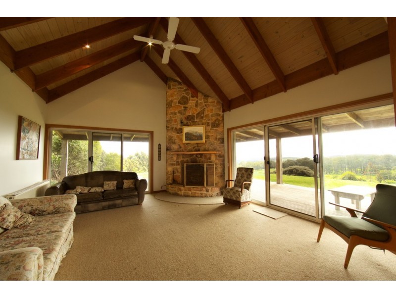 129 Yurittas Road, Caveat VIC 3660
