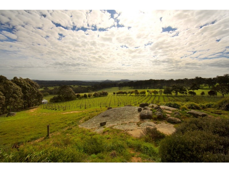 129 Yurittas Road, Caveat VIC 3660