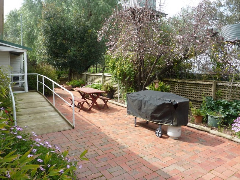 1586 Glenrowan Boweya Road, Taminick VIC 3675