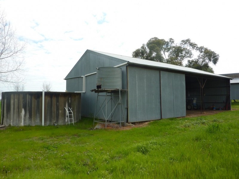 1586 Glenrowan Boweya Road, Taminick VIC 3675