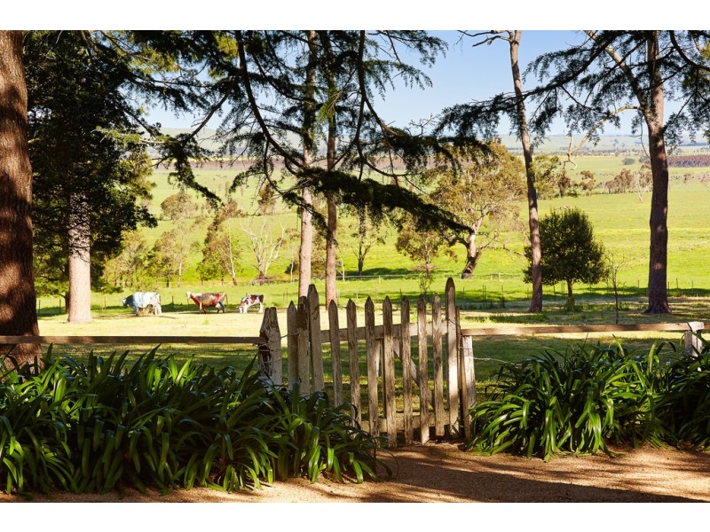 3330 Romsey Road, Chintin VIC 3756