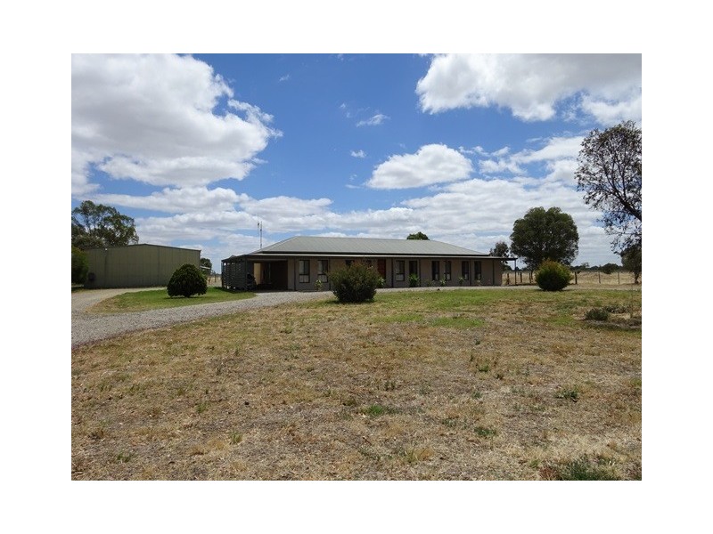 … Cnr Rowe Road and McDonald Road, Echuca VIC 3564