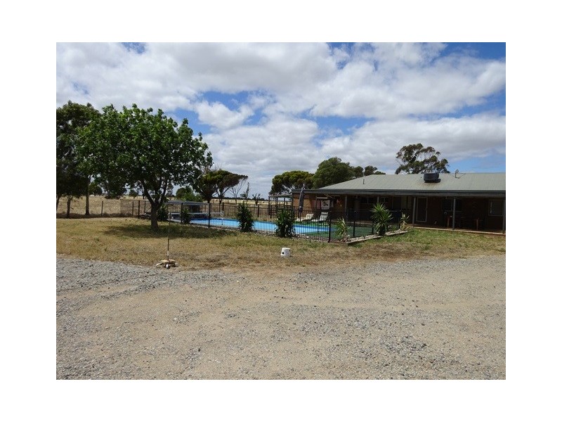 … Cnr Rowe Road and McDonald Road, Echuca VIC 3564