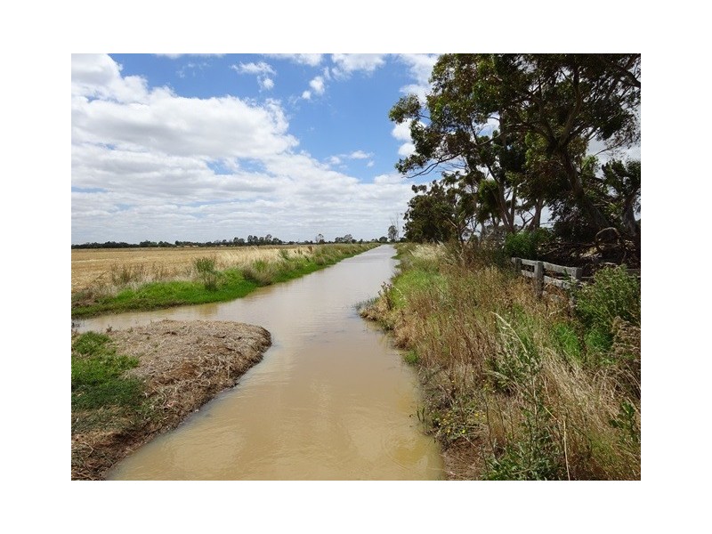 … Cnr Rowe Road and McDonald Road, Echuca VIC 3564