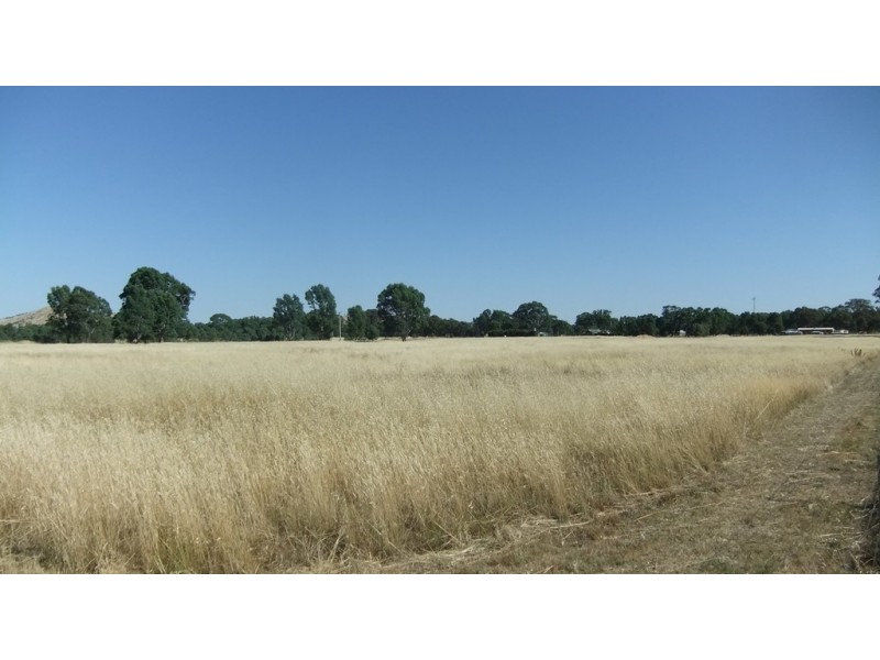 5 Bains Road, Navarre VIC 3384