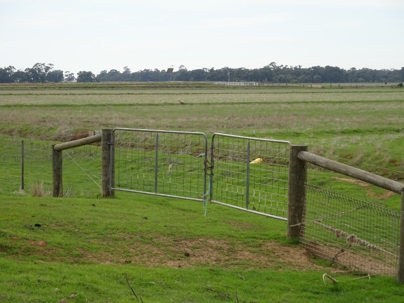 225 Streckfuss Road, Mathoura NSW 2710