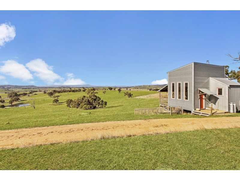 55 McIntosh Lane, Nulla Vale VIC 3435