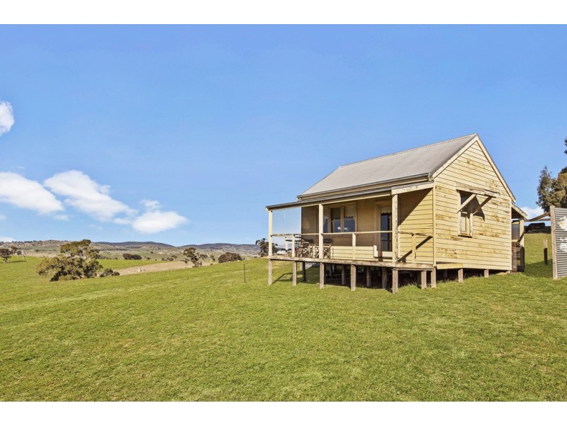 55 McIntosh Lane, Nulla Vale VIC 3435