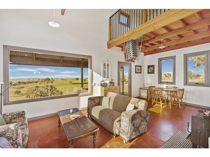 55 McIntosh Lane, Nulla Vale VIC 3435