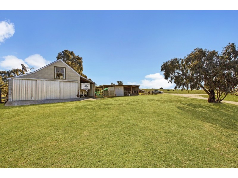 55 McIntosh Lane, Nulla Vale VIC 3435