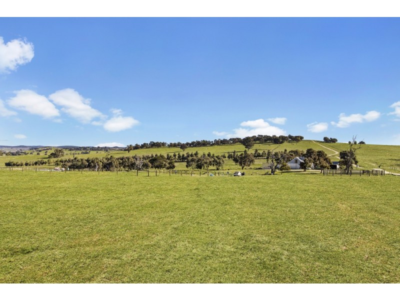 55 McIntosh Lane, Nulla Vale VIC 3435