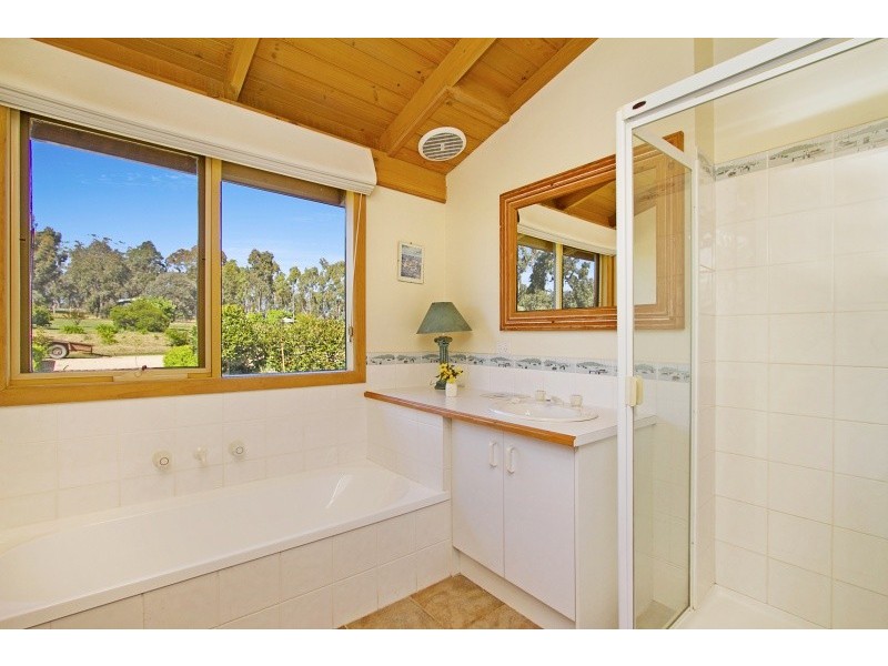 375 THREE CHAIN ROAD, Kilmore VIC 3764