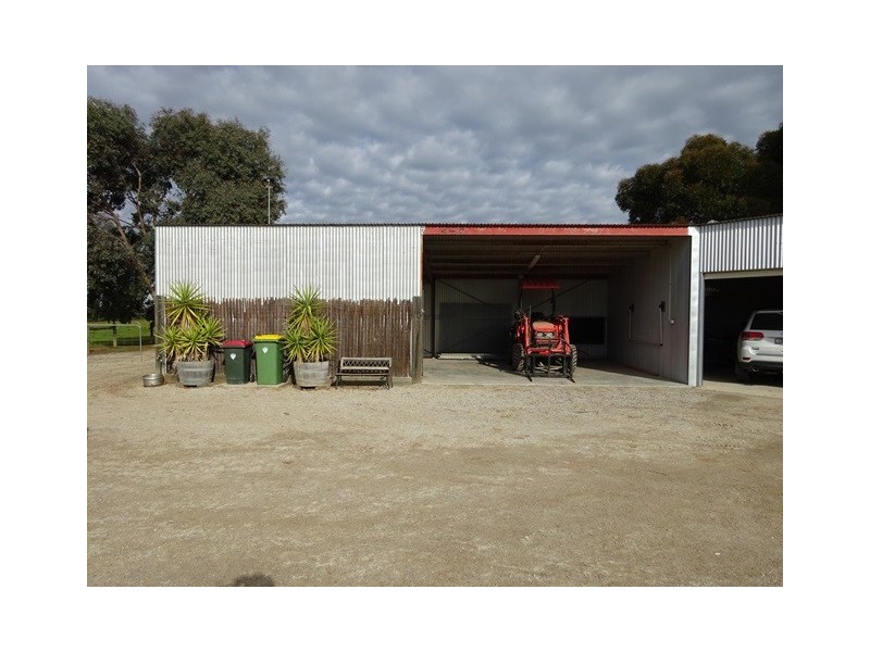1077 Castles Road, Koyuga VIC 3622