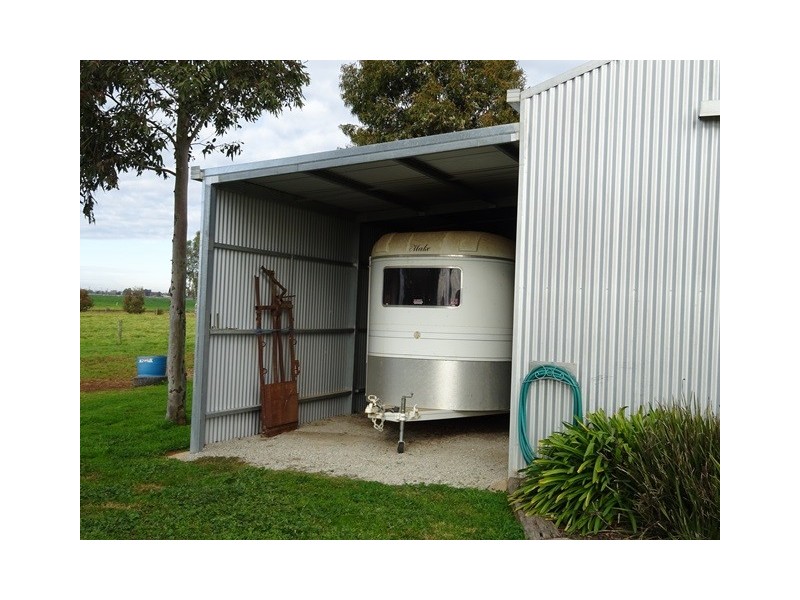 1077 Castles Road, Koyuga VIC 3622