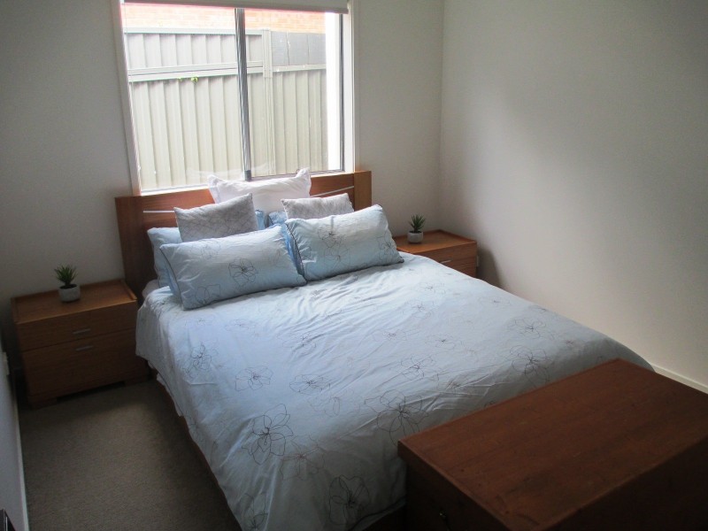 37 PENDLEBURY STREET, Alexandra VIC 3714