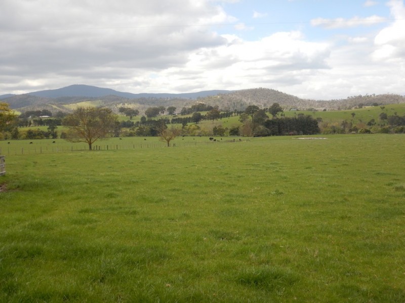 104-106 Bleases Lane, Yarra Glen VIC 3775