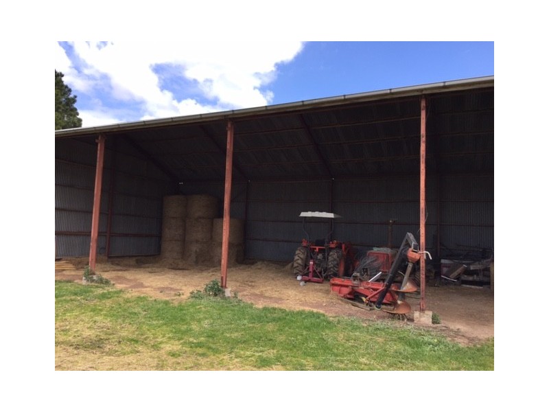 104-106 Bleases Lane, Yarra Glen VIC 3775