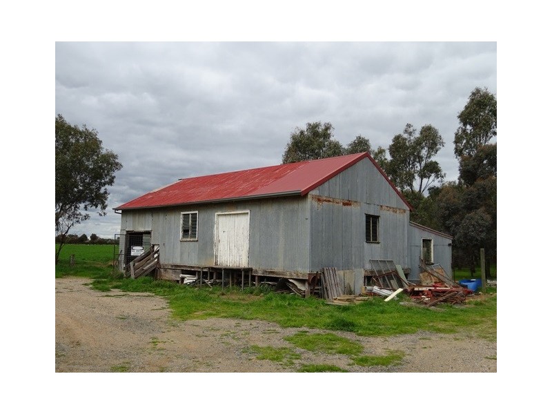 537 MITIAMO ROAD, Echuca VIC 3564