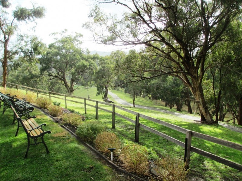 159 Halls Flat Road, Alexandra VIC 3714