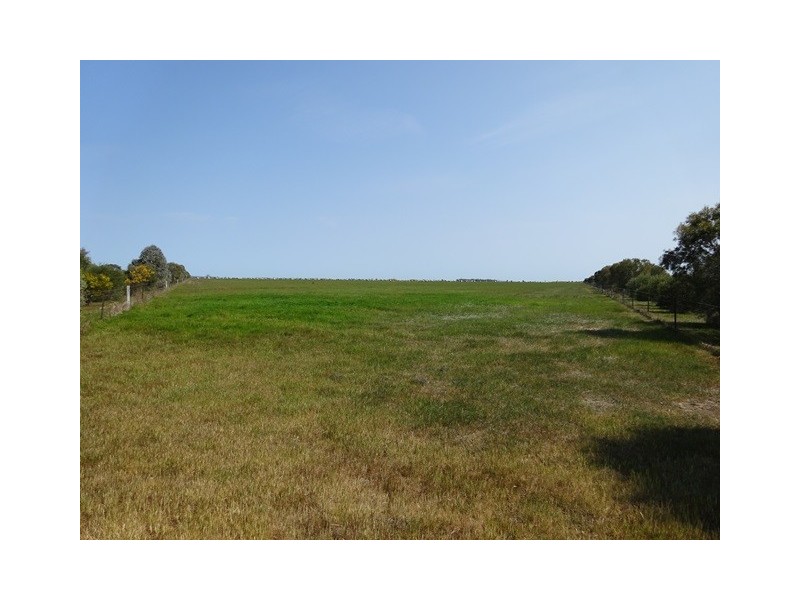 . TAMARA and MT TERRICKS ROAD, Echuca VIC 3564