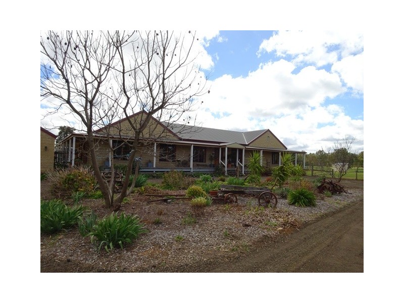 40 PAROO STREET, Echuca VIC 3564