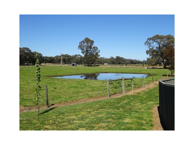 592 LOOKER ROAD, Echuca VIC 3564