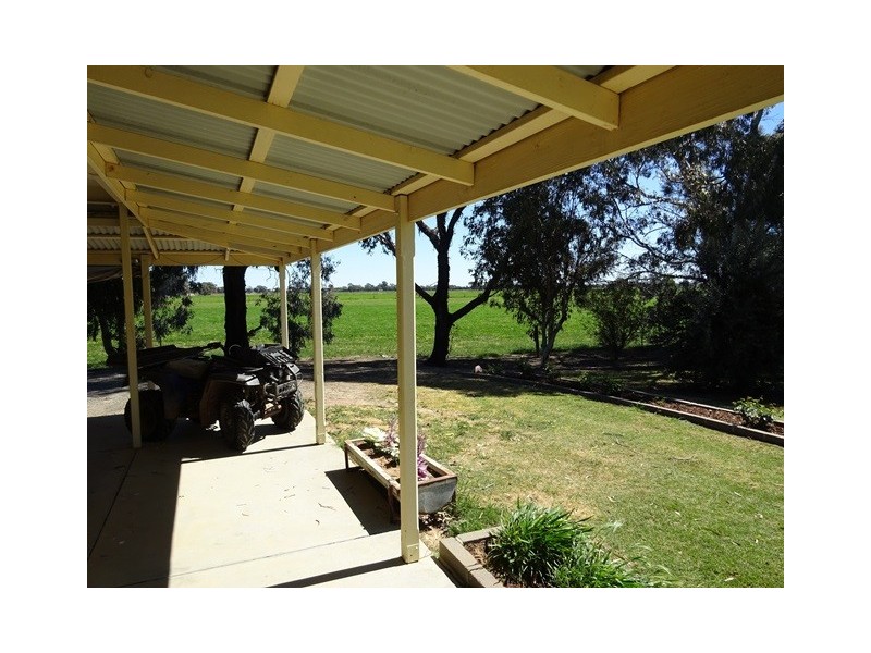 592 LOOKER ROAD, Echuca VIC 3564