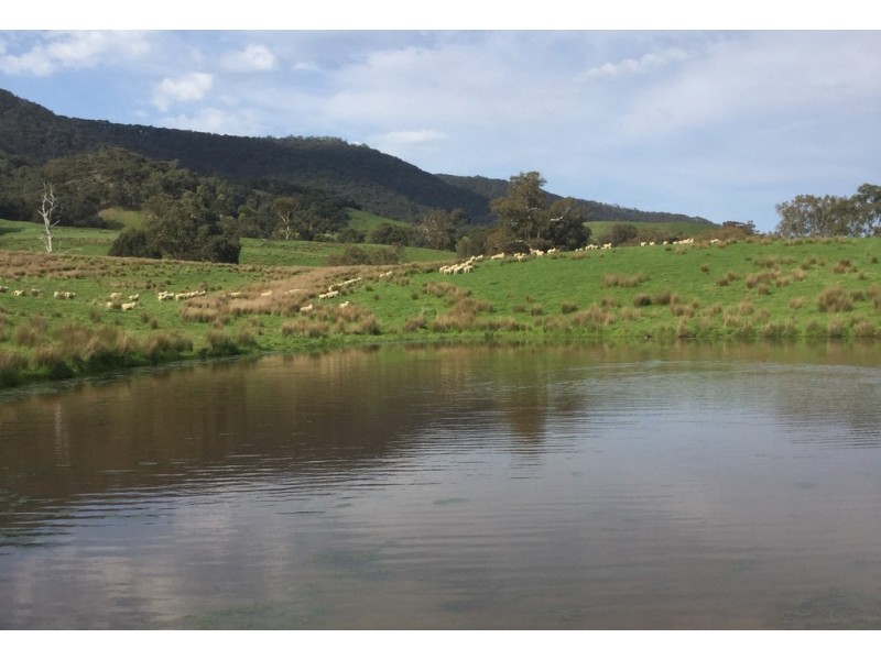 Part 325 Switzerland Road, Ghin Ghin VIC 3717