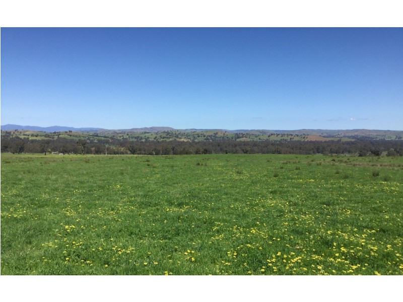 Part 325 Switzerland Road, Ghin Ghin VIC 3717