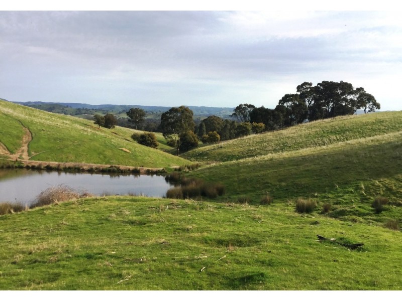 Part 325 Switzerland Road, Ghin Ghin VIC 3717