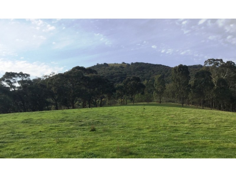 Part 325 Switzerland Road, Ghin Ghin VIC 3717