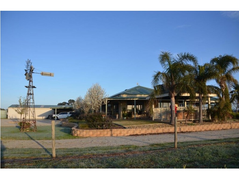 446 Perricoota Road, Moama NSW 2731
