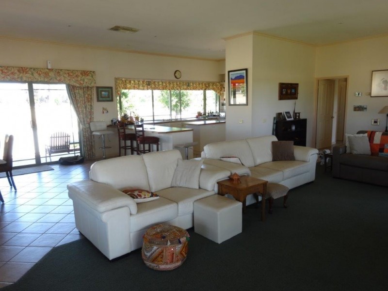 446 Perricoota Road, Moama NSW 2731