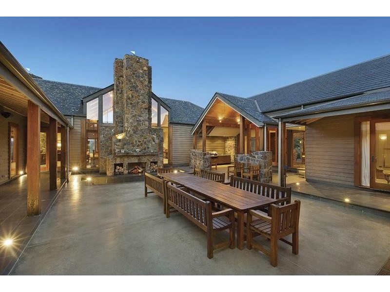 1929 Great Alpine Road, Omeo VIC 3898