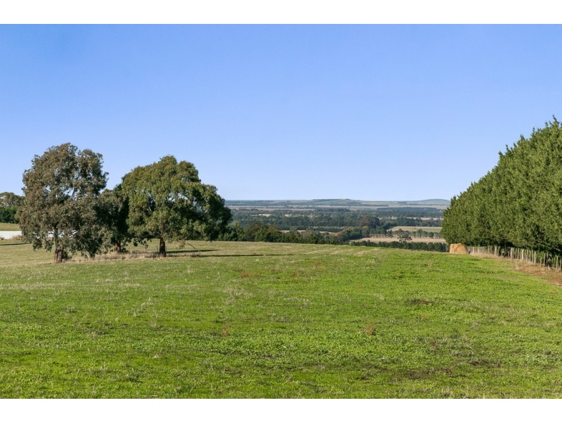 361 Mount Eliza Road, Riddells Creek VIC 3431