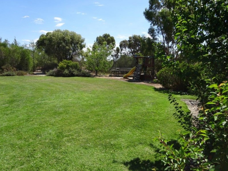 894 COBB HIGHWAY, Moama NSW 2731