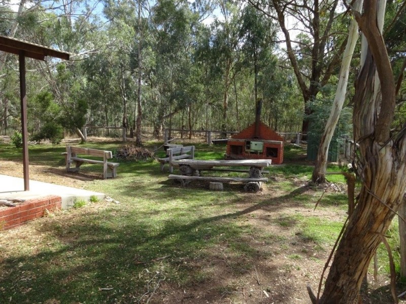 114 Simmie Road, Echuca VIC 3564