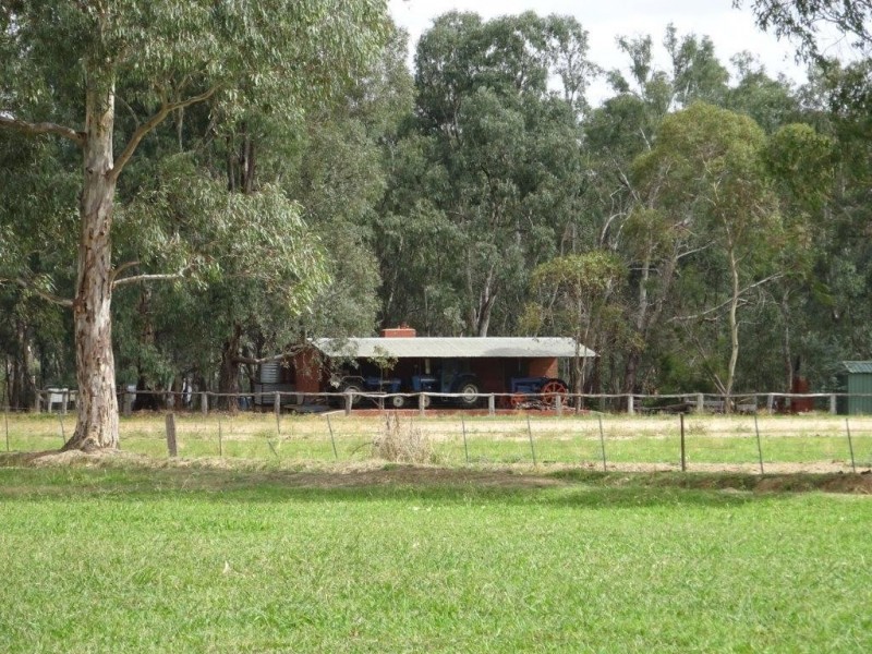 114 Simmie Road, Echuca VIC 3564
