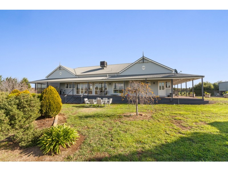 10 Olive Court, Kilmore East VIC 3764