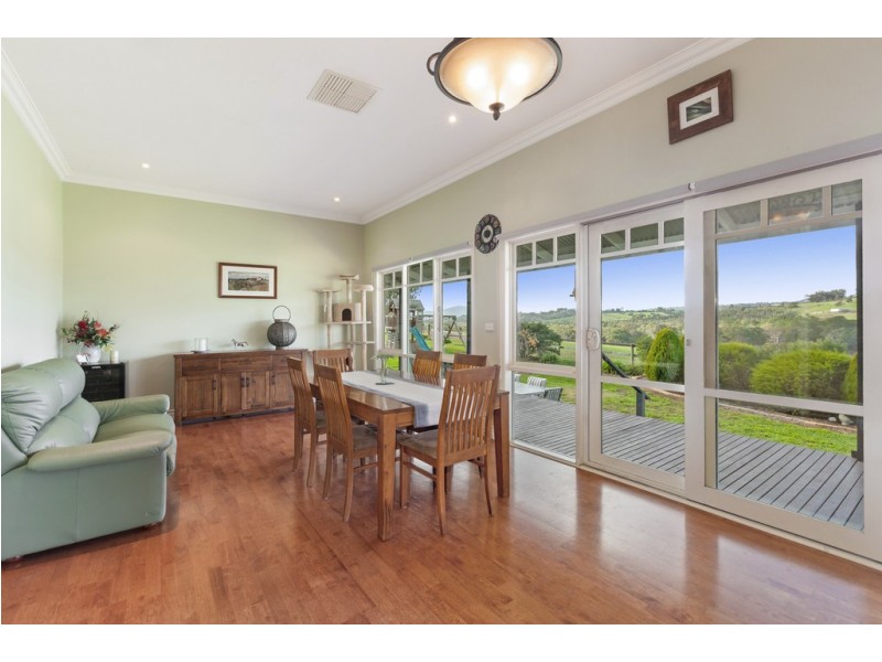 10 Olive Court, Kilmore East VIC 3764
