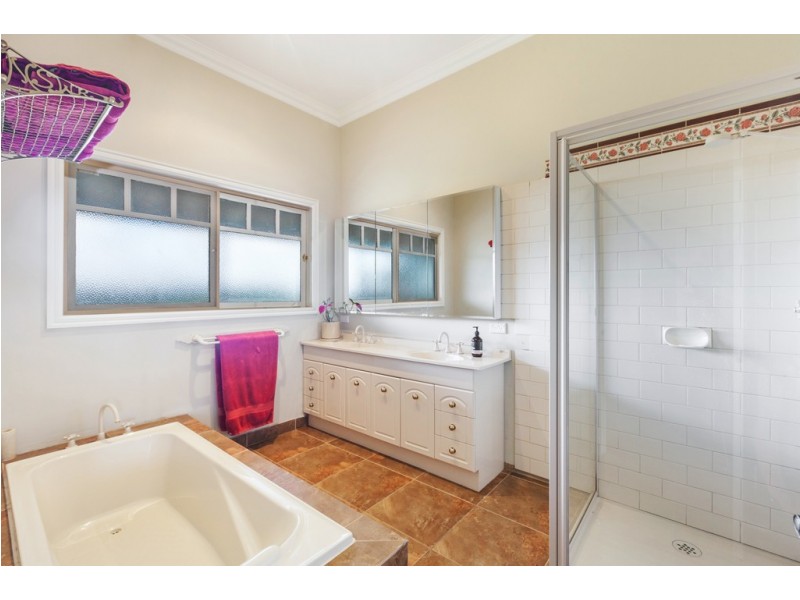 10 Olive Court, Kilmore East VIC 3764