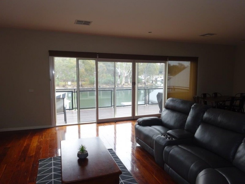 … Perricoota Road, Moama NSW 2731