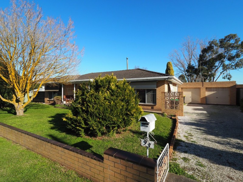 93 BOUNDARY ROAD, Mortlake VIC 3272