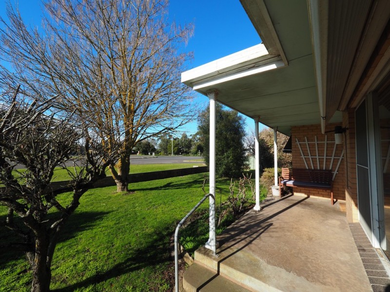93 BOUNDARY ROAD, Mortlake VIC 3272