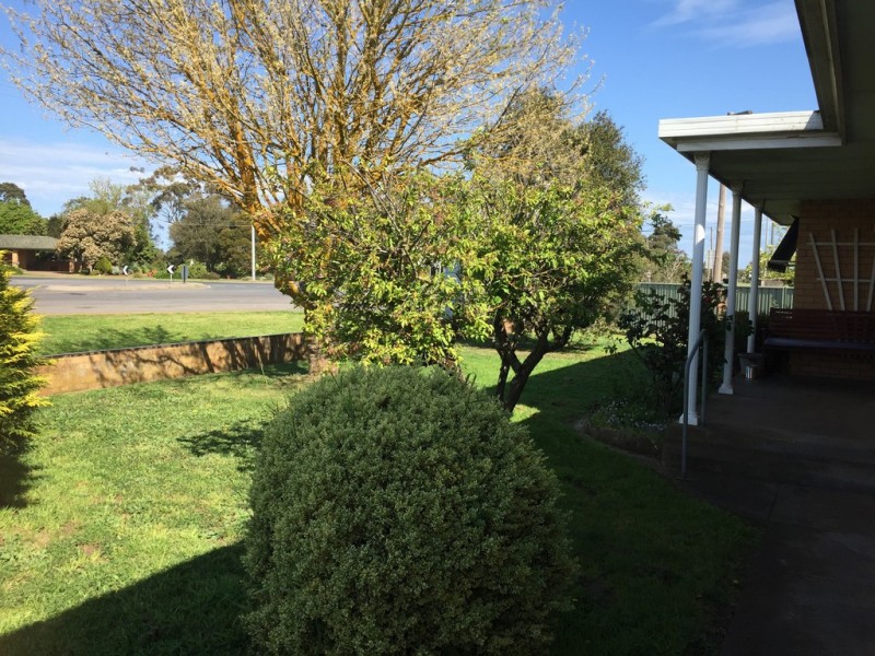 93 BOUNDARY ROAD, Mortlake VIC 3272