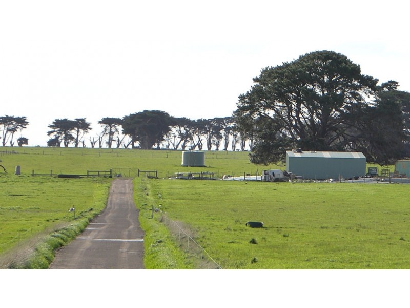 592 TOWER HILL ROAD, Yangery VIC 3283