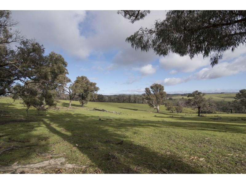 320 Paynes Road, Forbes VIC 3764