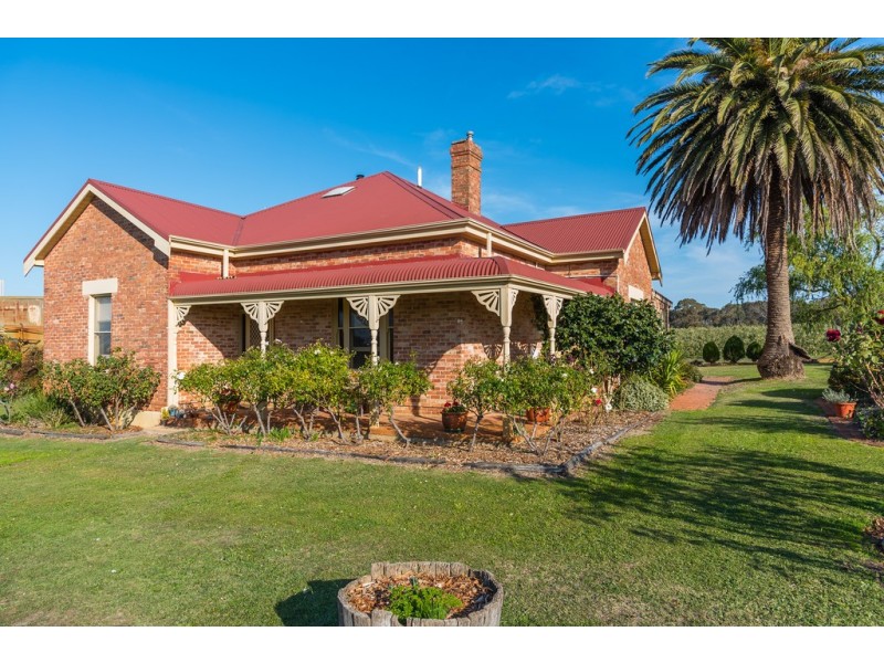 130 Fryes Road, Elphinstone VIC 3448