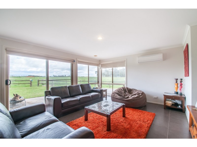 135 BROOKERS ROAD, Darnum VIC 3822