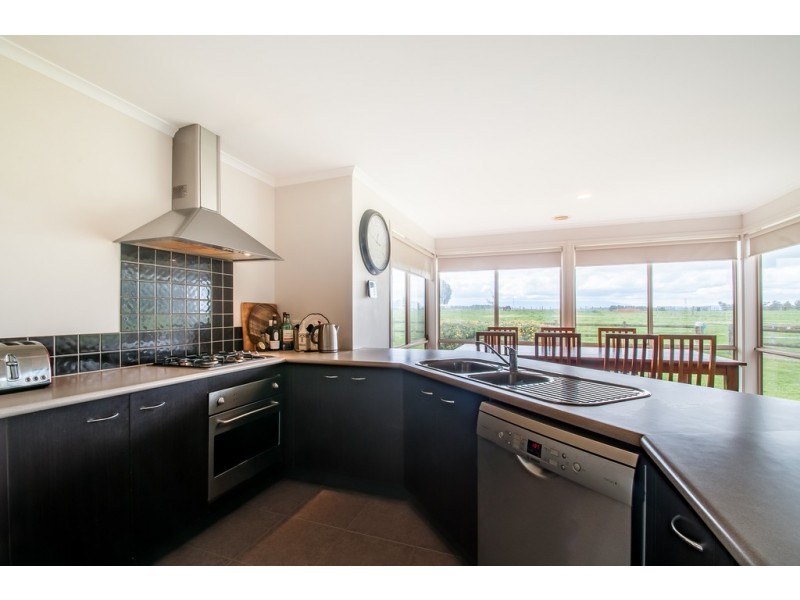 135 BROOKERS ROAD, Darnum VIC 3822
